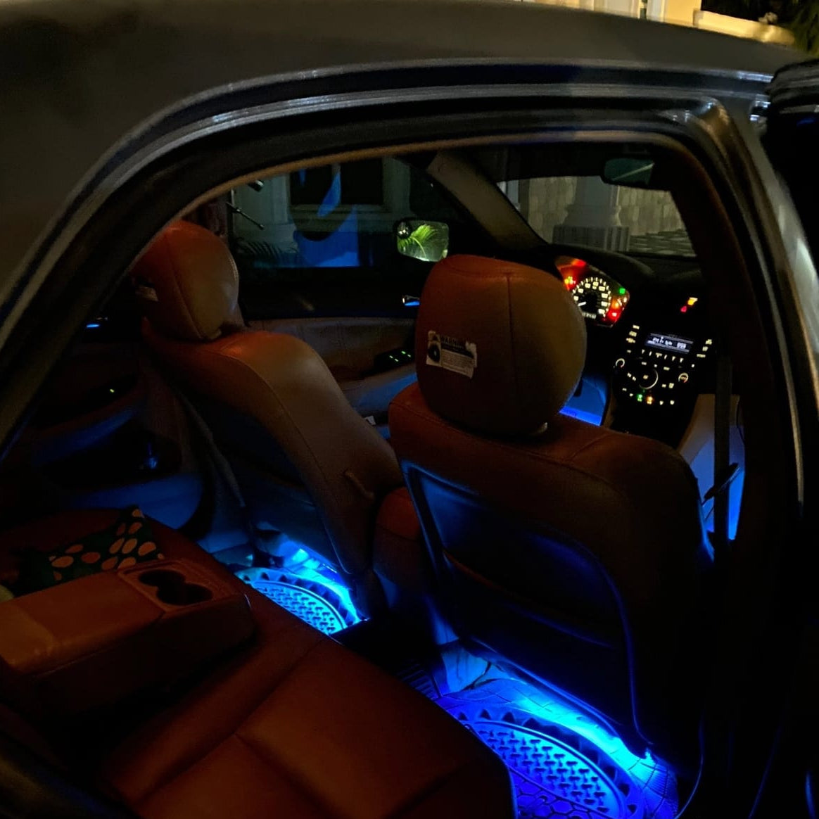 FlashCar – Egyedi LED Fények A Modern Autóstílusért